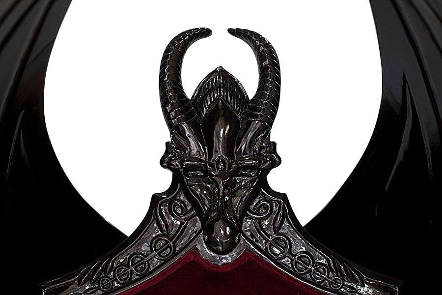 House of Fire Throne - Image 7